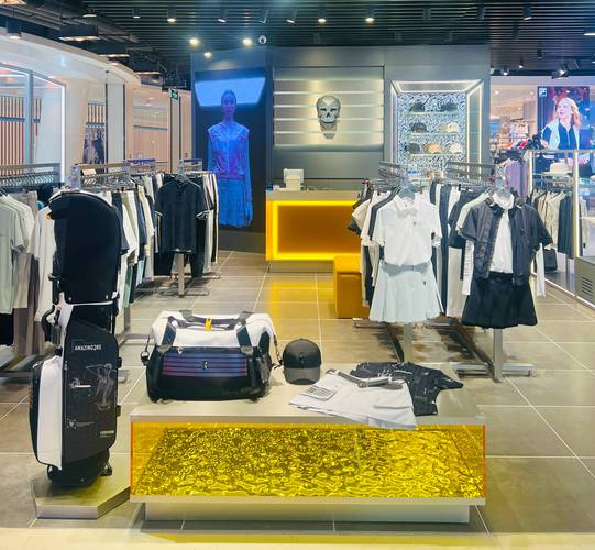 韩国现象级高尔夫品牌amazingcre中国首家独立百货店亮相上海久光百货